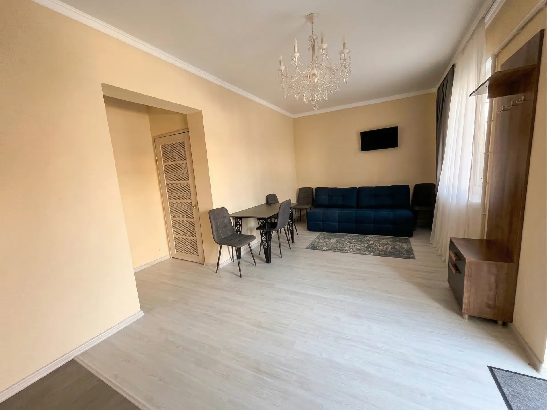 Двухкомнатные апартаменты — фото 1